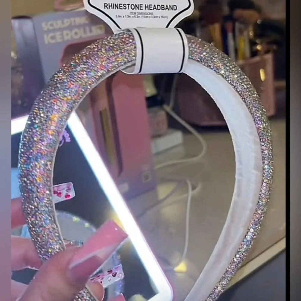 ✨ NWT Elegant Crystal Embellished Headband